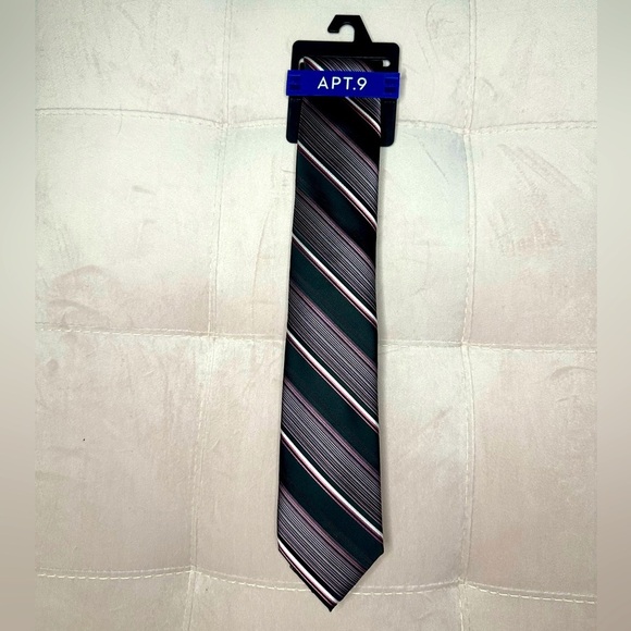 Necktie - Picture 1 of 2